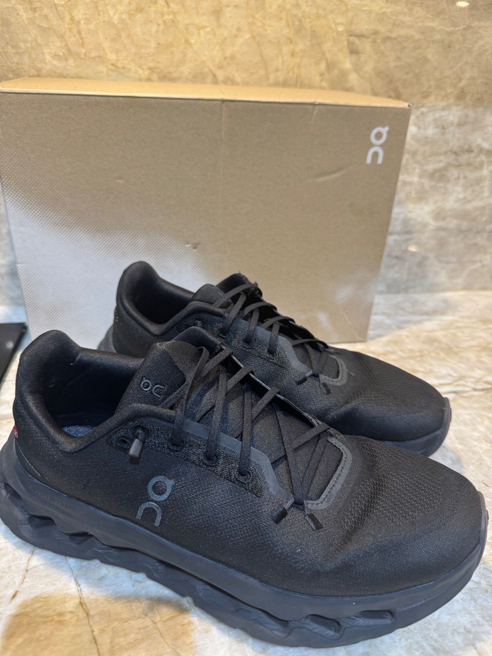Hogan Herrenschuhe: Basket On Running Cloudtecphase T43 – Gebraucht aus Conches von chn_hgl6