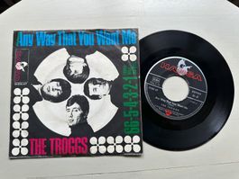 TROGGS tolle Single Any way that you Kult 60's REG PRESLEY