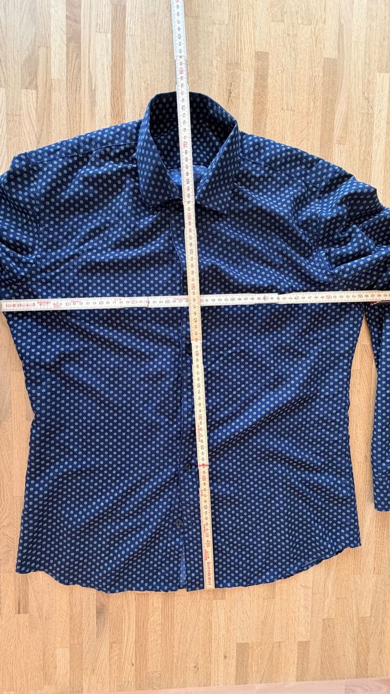Chemisiers: Bluse - blau weiss gemustert ca. Gr. 42 – D'occasion à Winterthur par Secondhand-Family 1