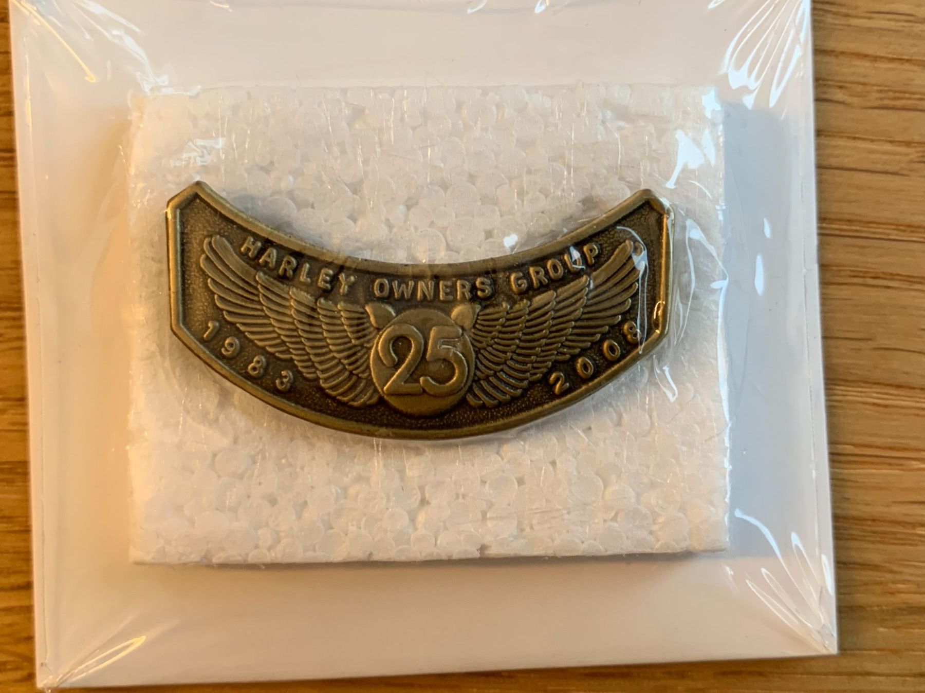 Harley-Davidson Toppe: Harley Owners Group 2008 Patch mit Pin, Top Zustand – Nuovo e nell'imballaggio originale da Sarmenstorf venduto da habasa 2