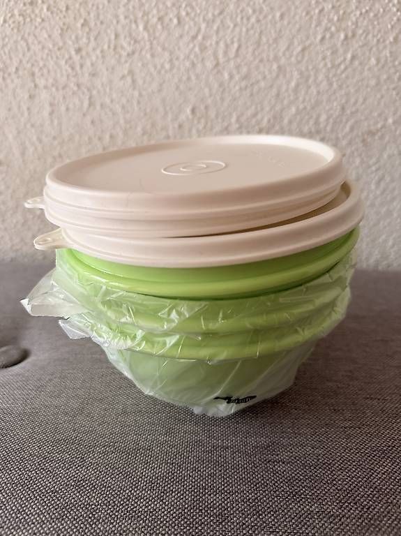Contenitori & Simili: Tupperware Mini-Schüsselset 3-teilig grün/weiss – Usato da Bellikon venduto da Schwoscht