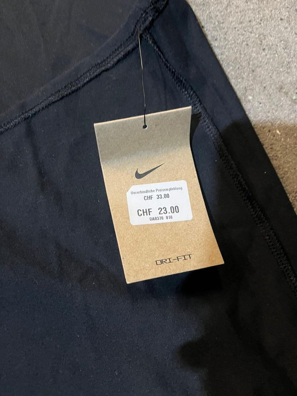 T-shirt: Shirt fürs Joggen – Usato da Appenzell venduto da marvdo 1