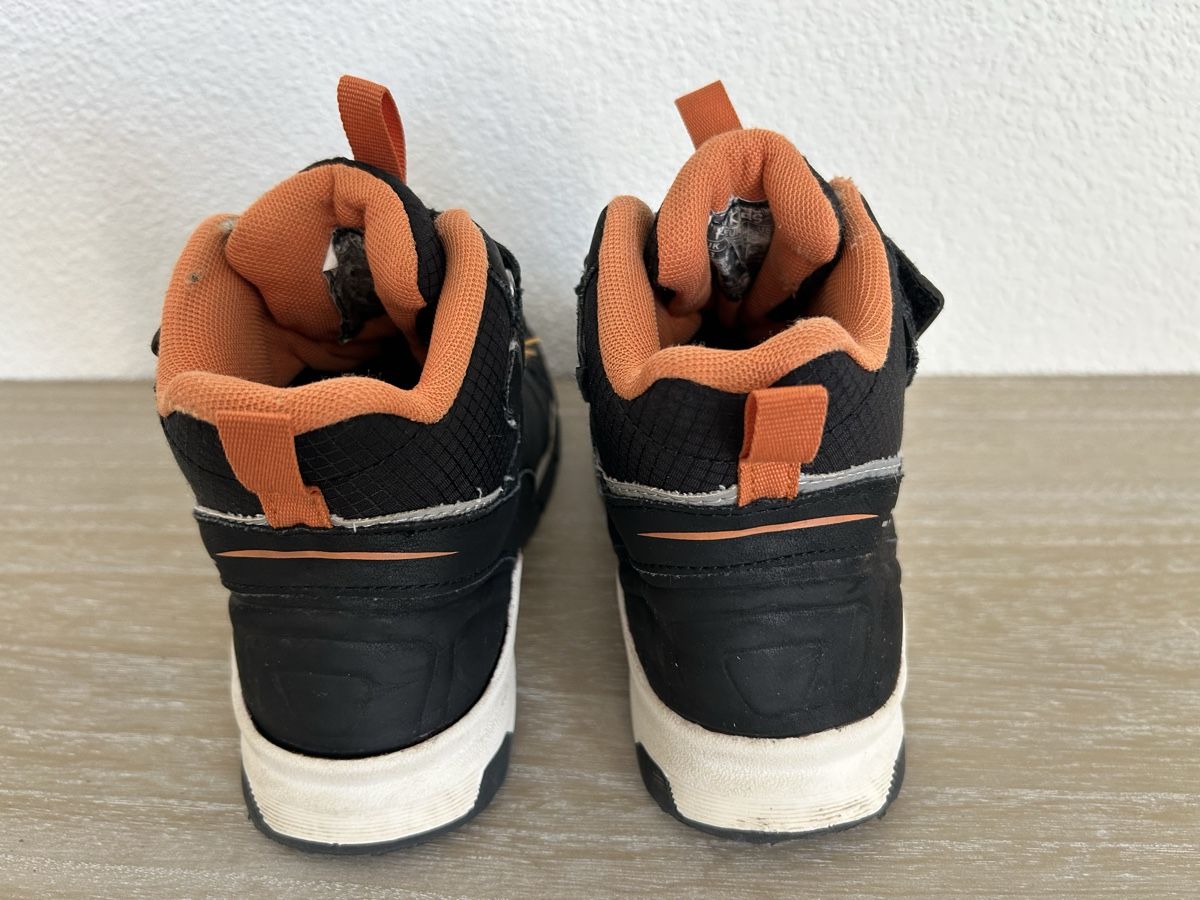 Scarpe per ragazzi: Kinder Schuhe Romikids schwarz orange Grösse 32 – Usato da Wolhusen venduto da eve_m6cg 3