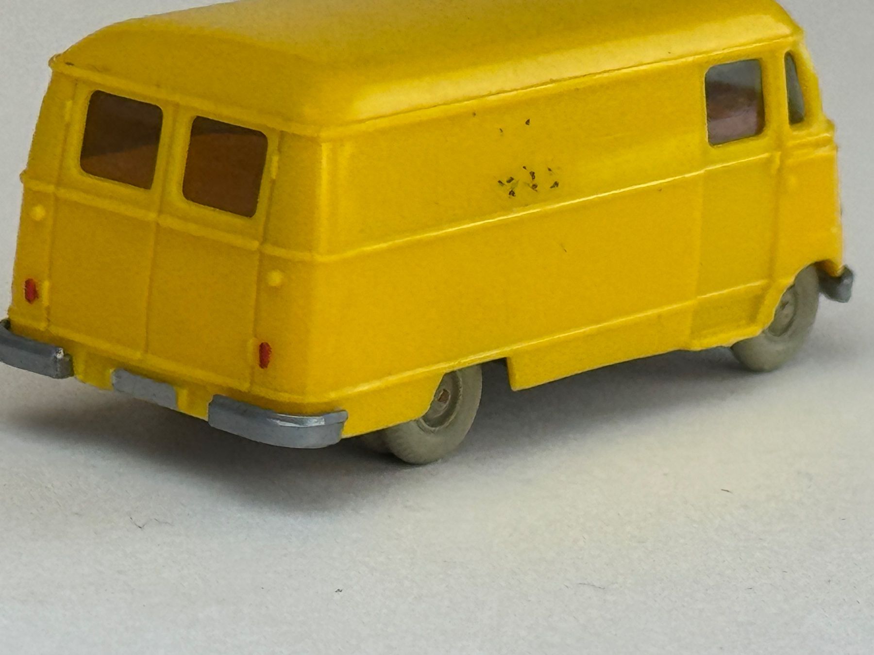 Wiking Voitures modèles: Mercedes 319 Kasten gelb – D'occasion à Elm par Wikmtz 1