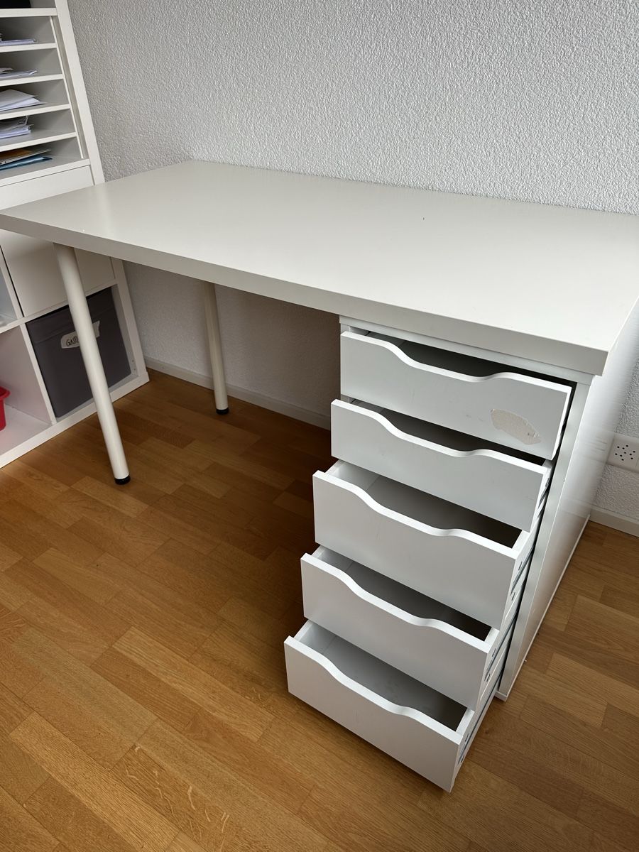 Ikea Schreibtische: Schreibtisch mit Schubladen – Gebraucht aus Teufen AR von Elvis95 1