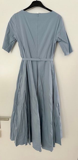 Vestiti: Max Mara dress – Nuovo (secondo la descrizione) da Dallenwil venduto da ZD2019 1