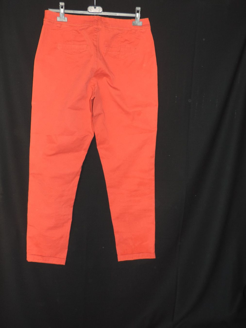 Pantaloni: Pantalon Chino rouge pale – Usato da Genève venduto da Axelle333 9