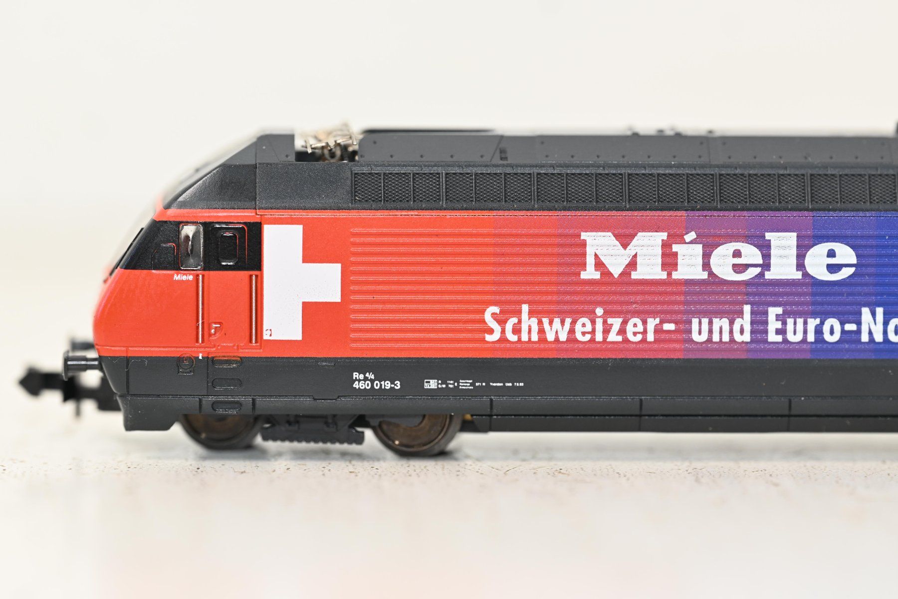 Trix Modellini di ferrovie: Re 460 Miele Trix Spur N mit OVP – Usato da Laupen ZH venduto da Zmoewe 1