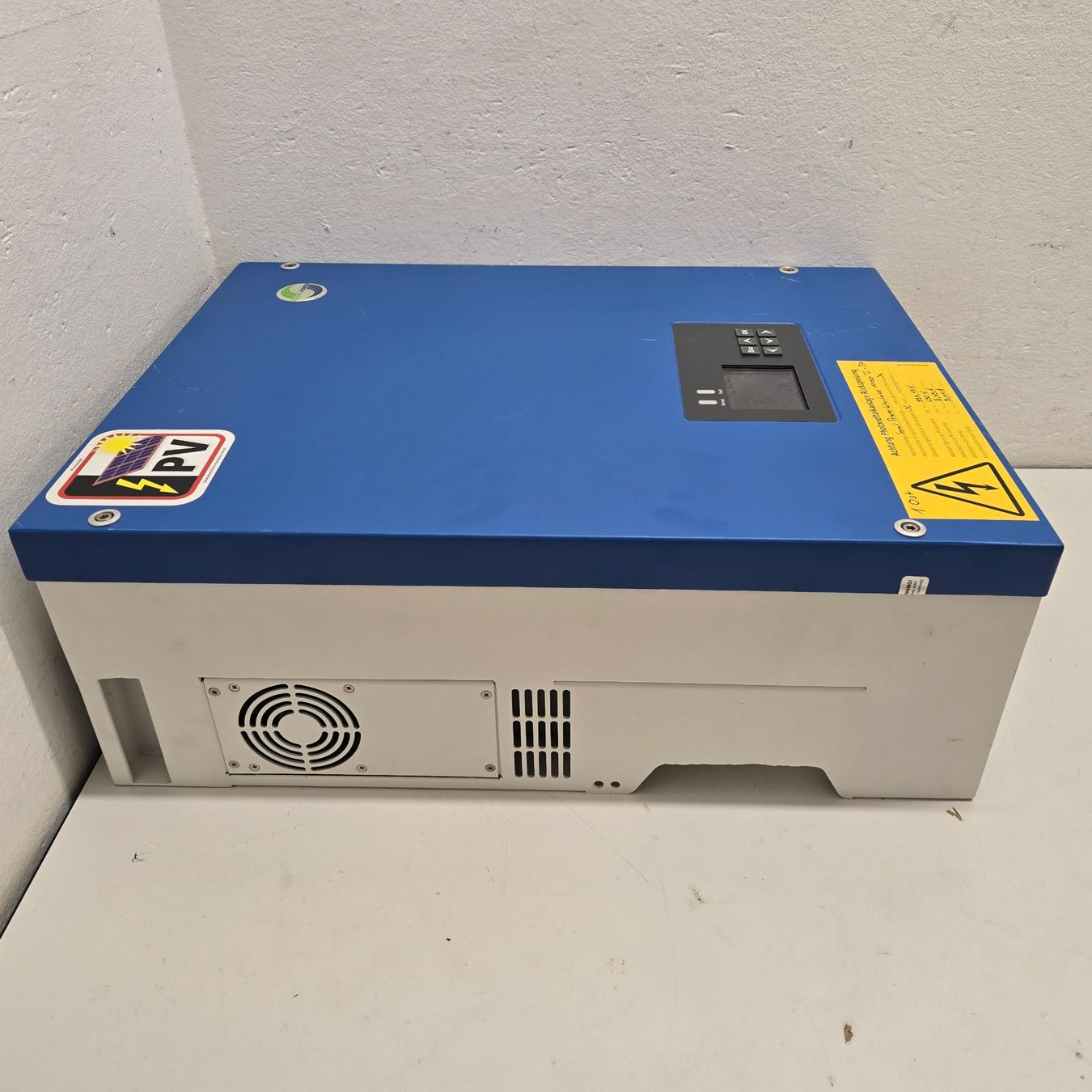 SolarEdge Inverter: Samil Power Solar Lake 10000 TL-PM Wechselrichter – Difettoso da Niederdorf venduto da LeptonAG 3