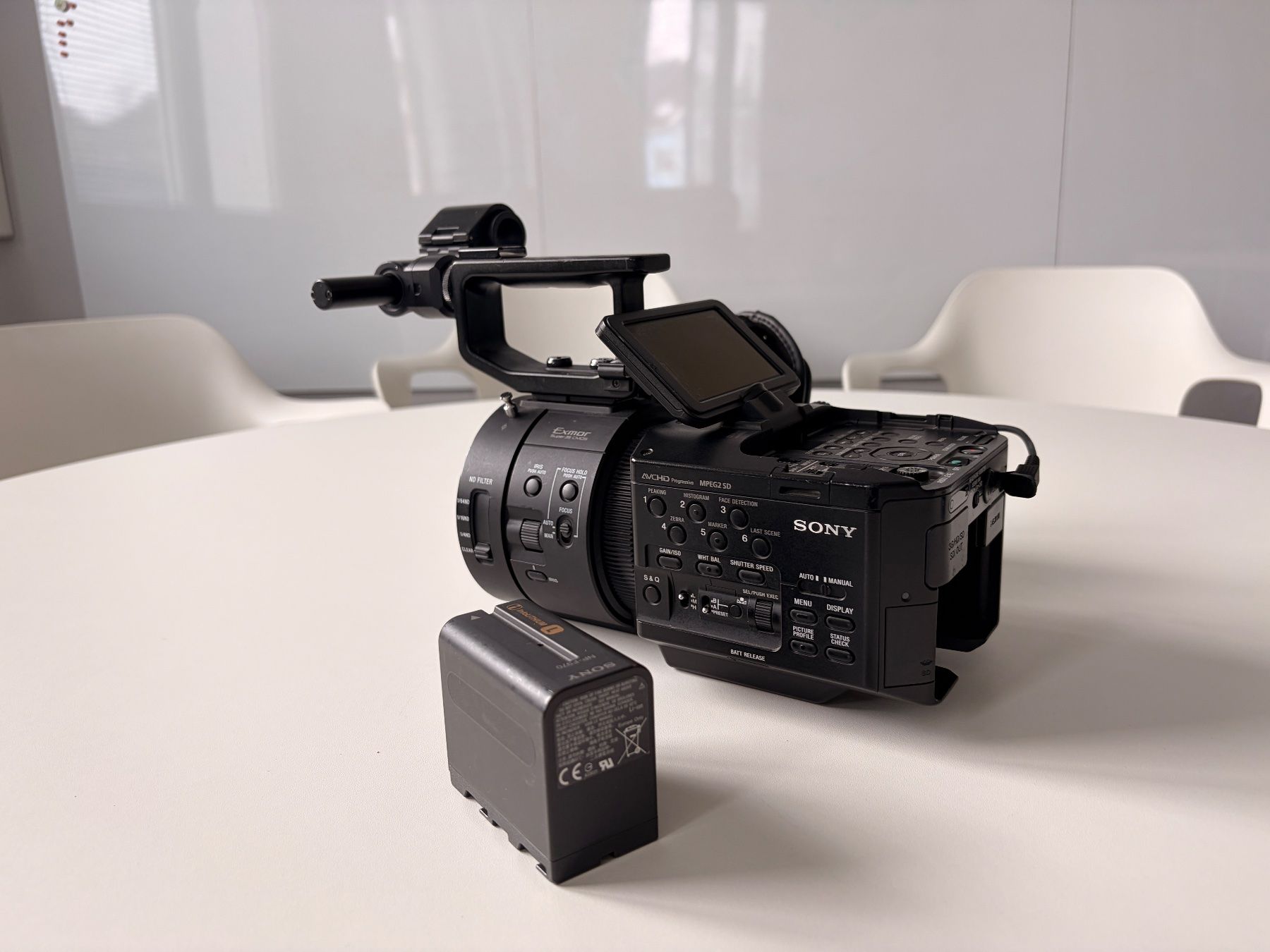 Sony Camcorder: Günstig: Sony NEX-FS700R Camcorder – Gebraucht aus Zürich von danigrunder