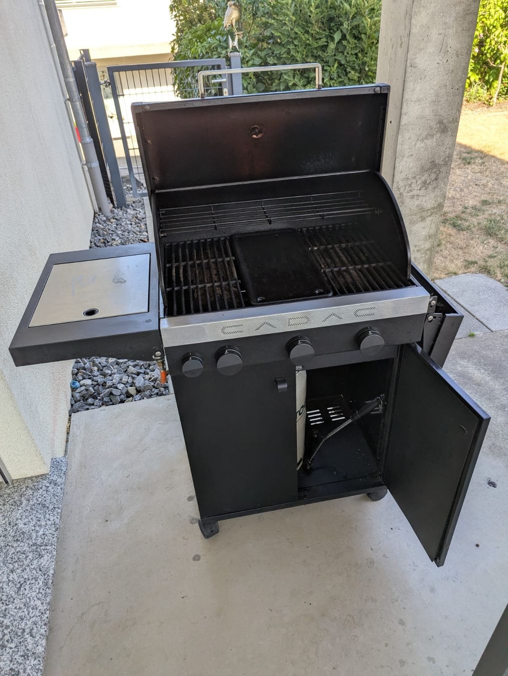 Grills: Gasgrill – Gebraucht aus Münchenwiler von Laurak02 1
