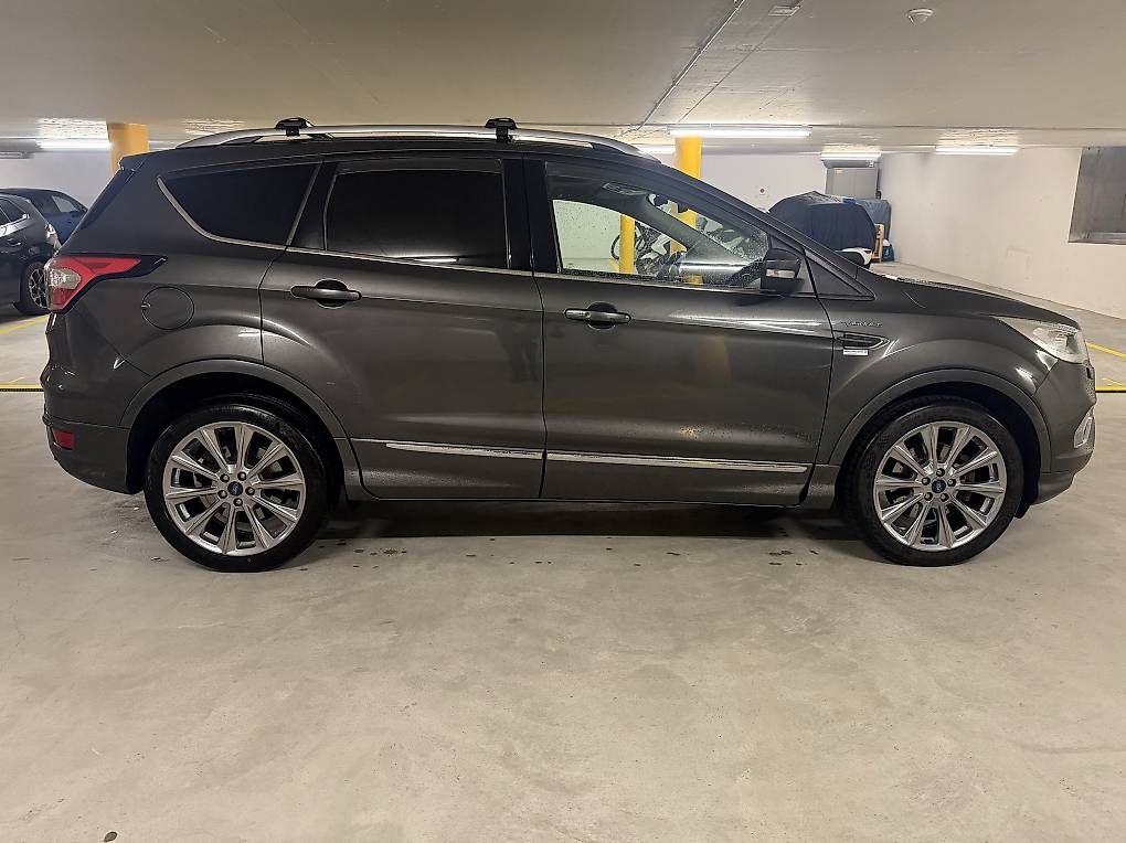 Ford Autos: Ford Kuga Vignale – Gebraucht aus Kloten von Haibi1987 2