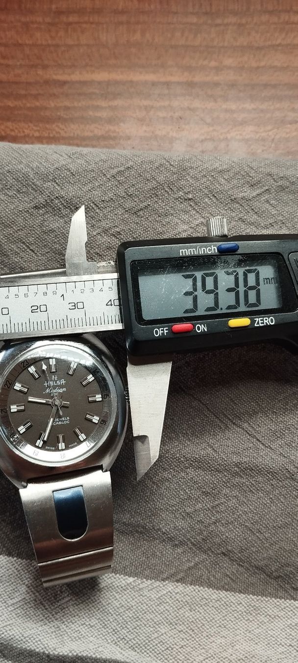 Orologi: montre helsa vintage – Usato da La Chaux-de-Fonds venduto da jac_9llg 7