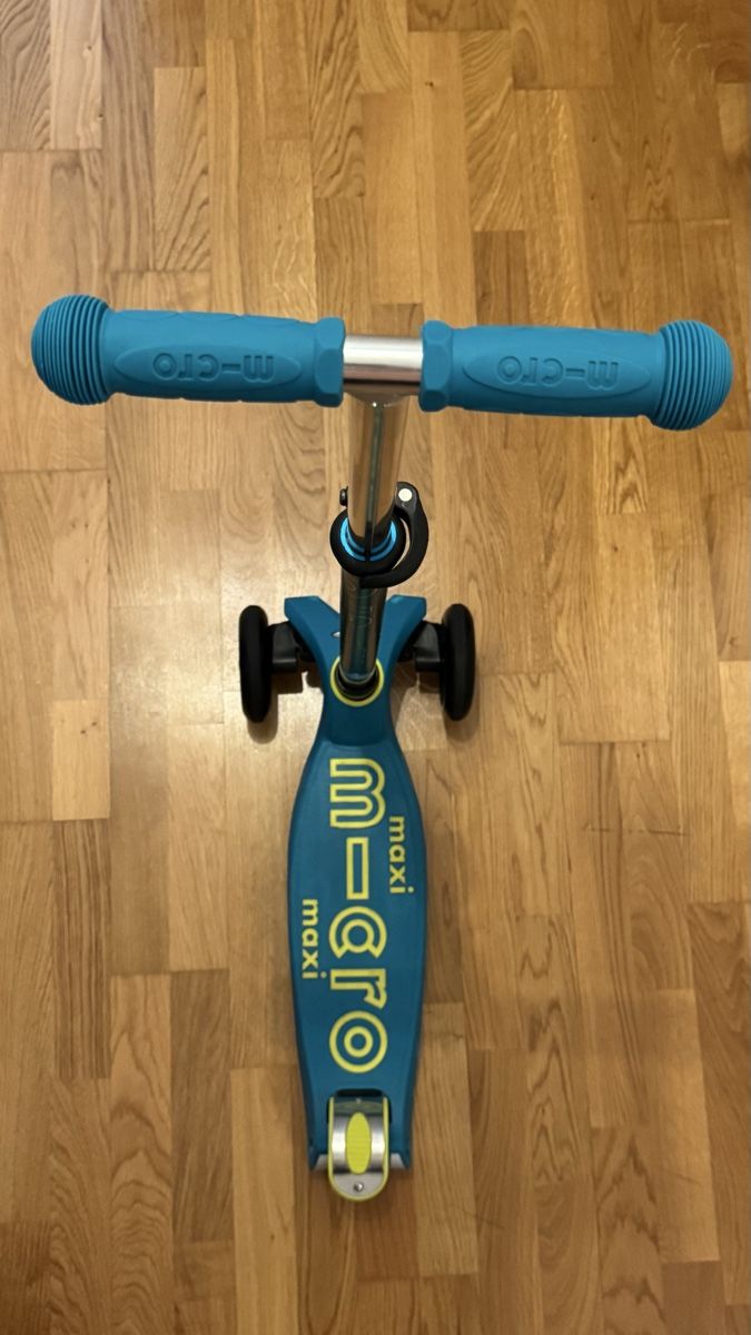 Micro Kickboard: Micro Maxi Roller Kinder gebraucht in Top Zustand – D'occasion à Bülach par mp1010