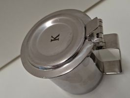 Isoliertes Kaffeekännchen aus Edelstahl