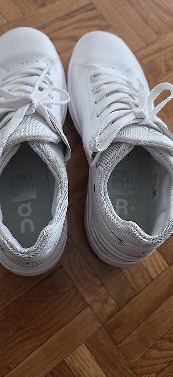 On Scarpe da donna: ON Cloud Schuhe Grösse 39 – Usato da Basel venduto da RekaR 1