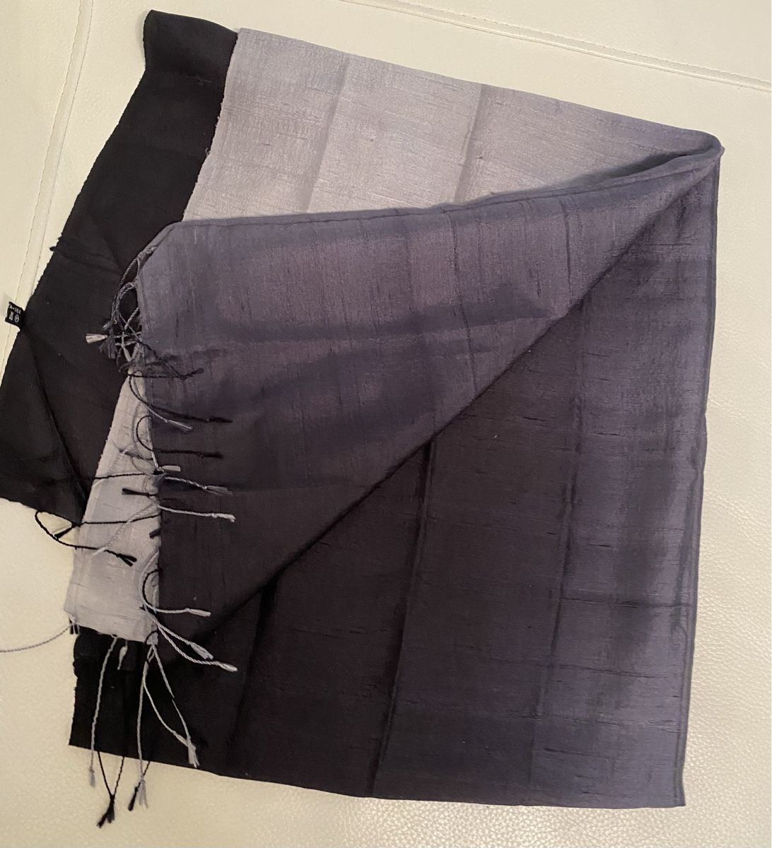 Foulard & Sciarpe: Seiden Schal 🌸 – Usato da Opfikon venduto da Luis144 7