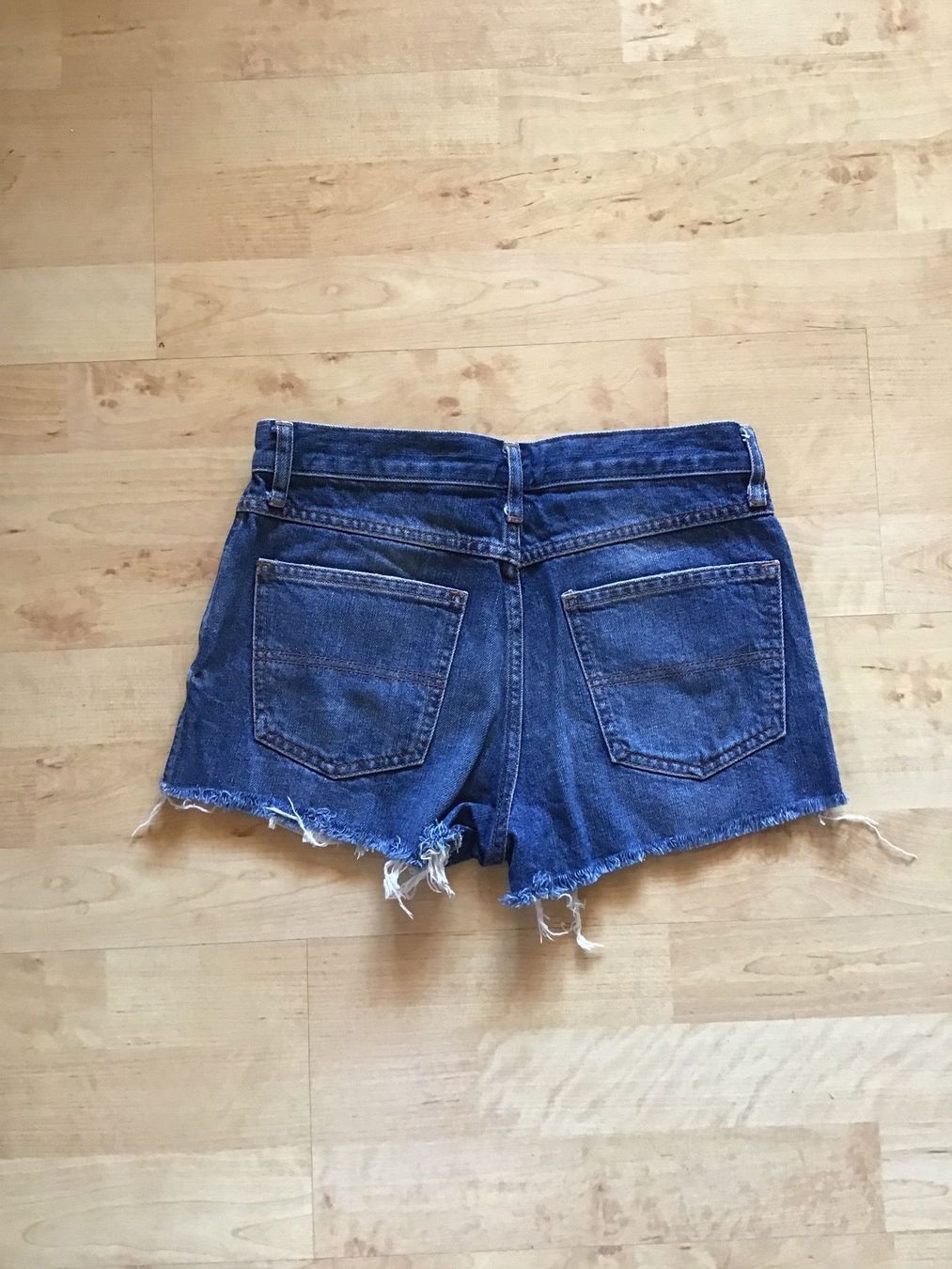 Jeans: Kurze Jeans "rosa" Gr. 34... – Usato da Uetendorf venduto da Koh0 1