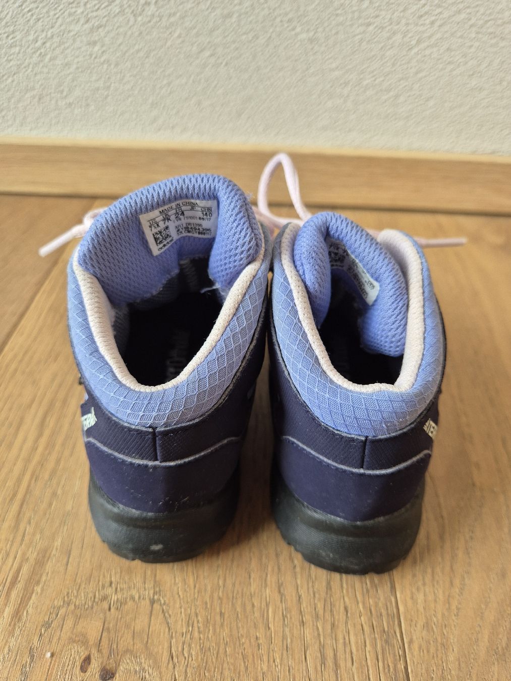 Adidas Scarpe per ragazze: Adidas Terrex 24 Goretex – Usato da Zizers venduto da .sternli. 2