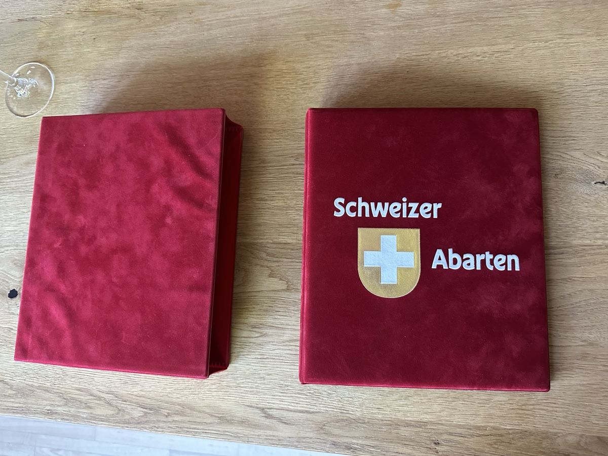 Album: Samtener Ringbinder mit Box ohne Einlageblätter gut erhalten – Usato da Schmitten / FR venduto da Samsara169 1