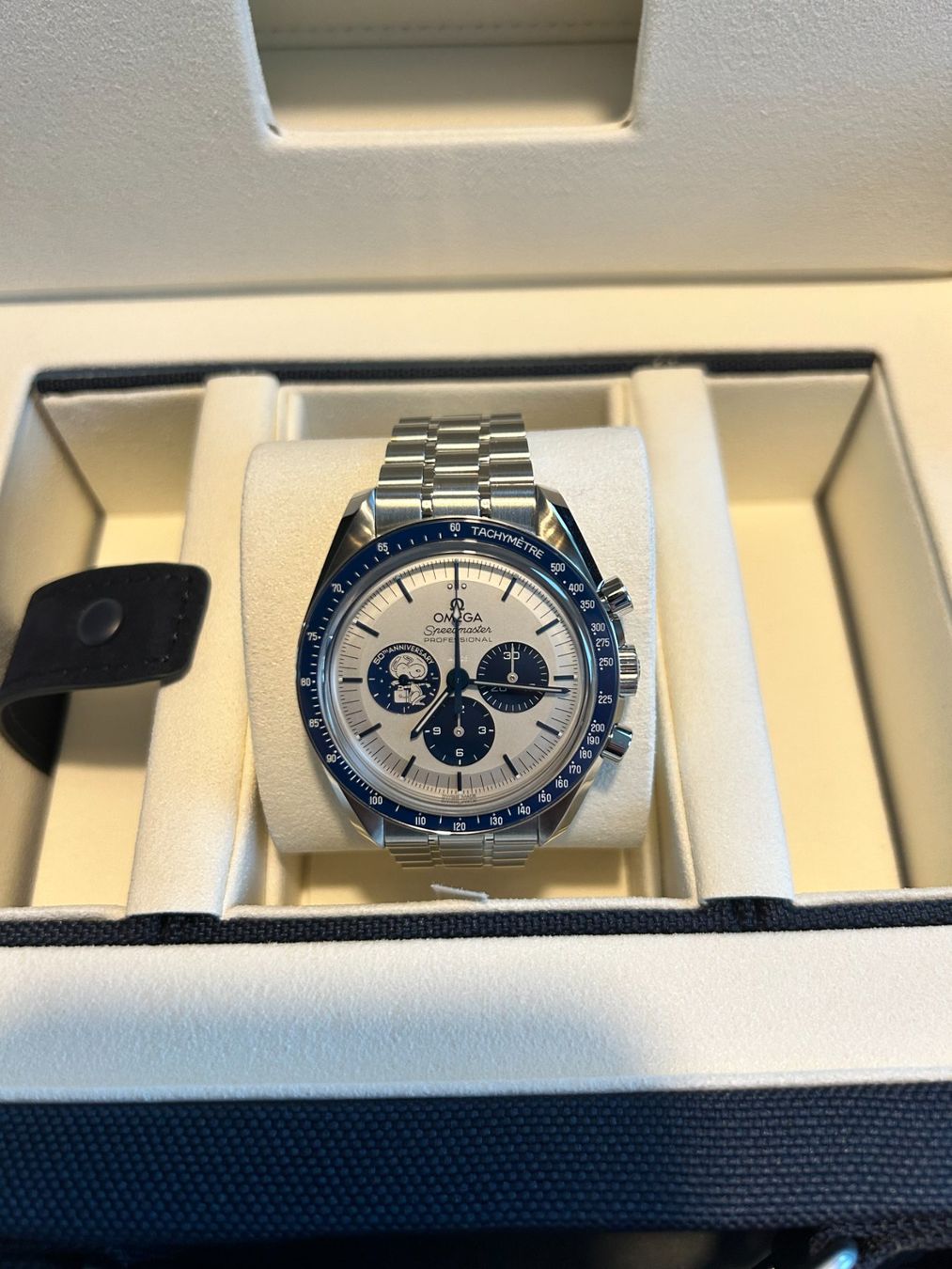 Omega Orologi: Omega Speedmaster Silver Snoopy Award Unworn!!! – Nuovo e nell'imballaggio originale da Zürich venduto da Hans_88 1