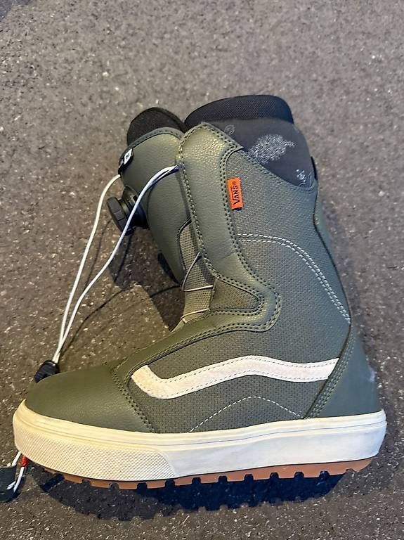 Scarpe da uomo: Vans Snowboarding Shoes size 38.5 – Usato da Arth venduto da tar_s2dz 3
