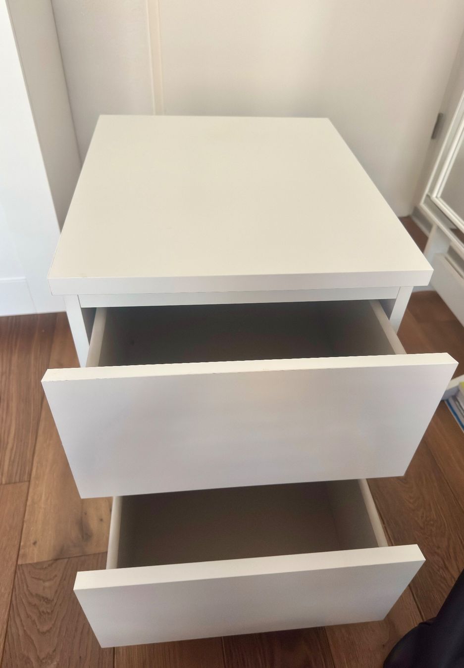 Ikea Comodini: Ikea Malm Nachttisch – Usato da Stettlen venduto da t.rentsch 1