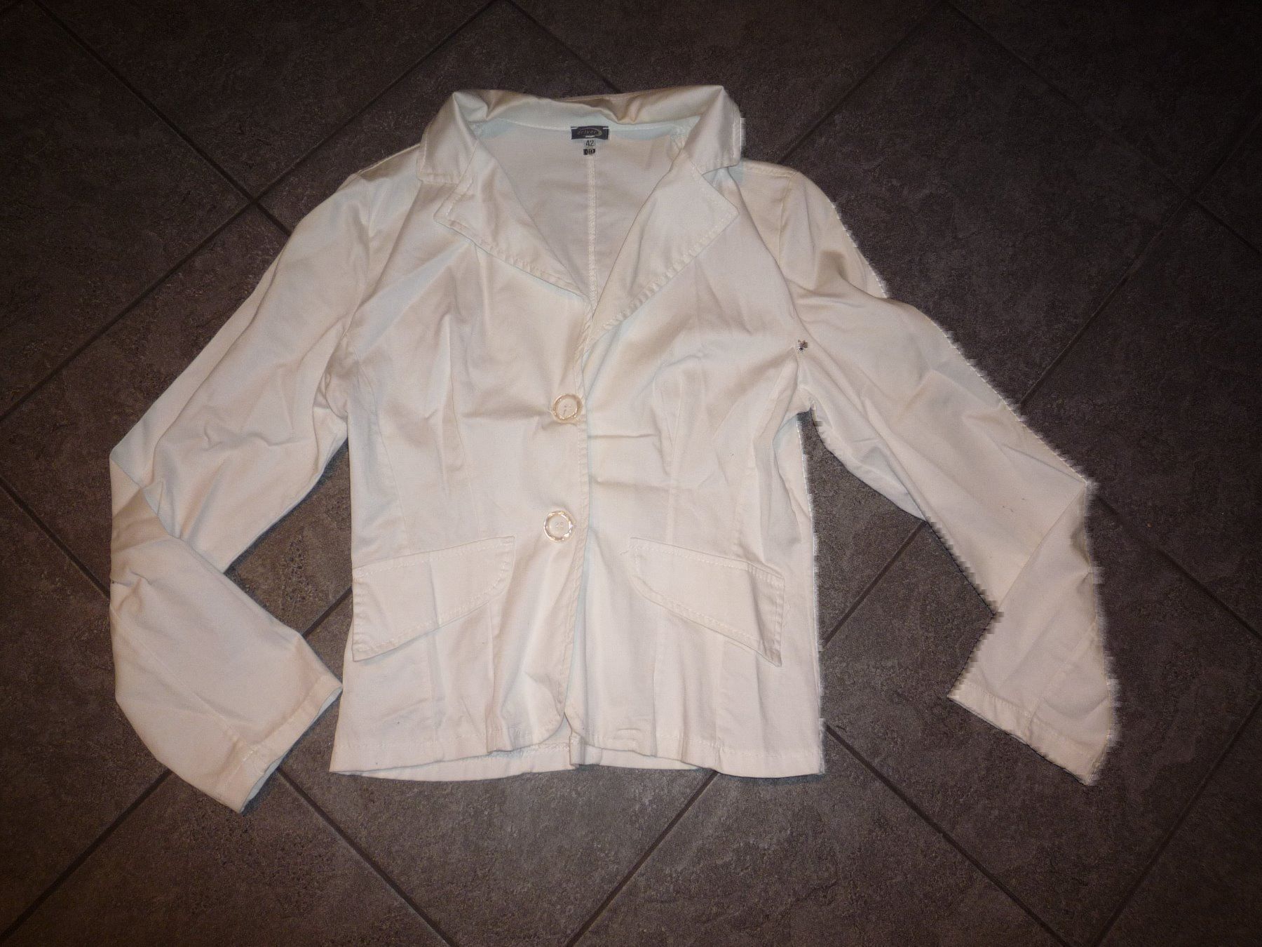Giacche: BLAZER GR.42 – Usato da Andwil SG venduto da schmei
