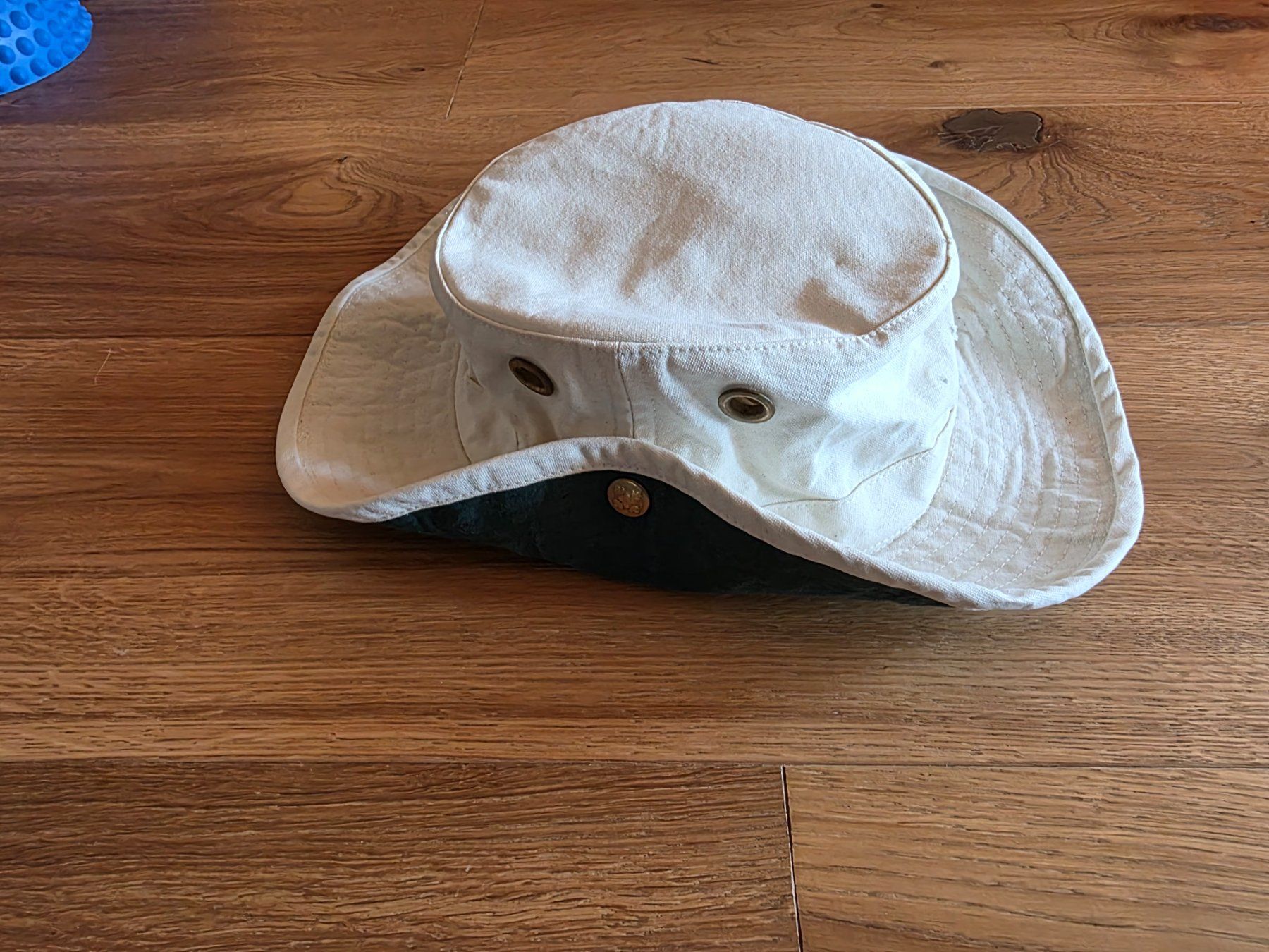 Tilley Copricapi, berretti & cappellini: The Tilley Hat - Modell T3 - Grösse 7 1/2 - 60 cm beige – Usato da Walterswil BE venduto da Lonitti 1