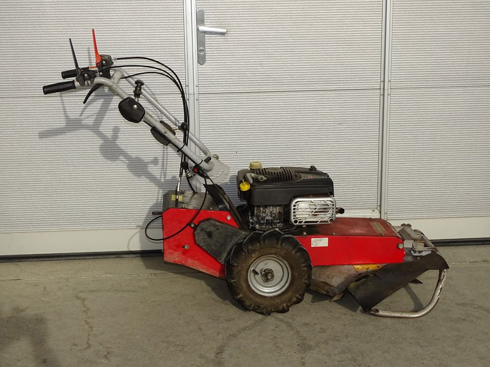 SichelMulchmäher ORION zum Mähen von Wiesen und Gestrüpp Kaufen auf