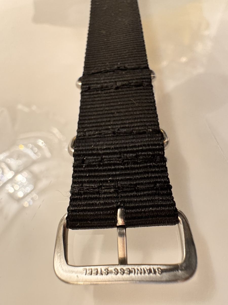 Nastri decorativi: New Black Nylon Watch Strap 18mm Band Replacement! – Nuovo (secondo la descrizione) da Zürich venduto da 613_g8jy
