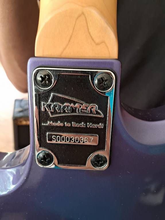 Kramer Strumenti musicali: Kramer Striker mit Verstärker und Modelling-Prozessor – Usato da Wettingen venduto da elv_khg5 1