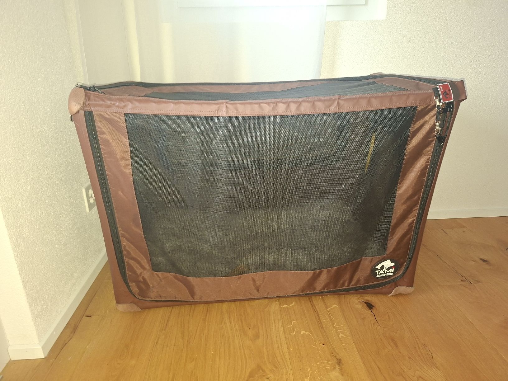 Cages, transport & sécurité: Tami Hundebox  – D'occasion à Altbüron par lar_sc6t