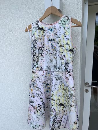 Sommerkleid  Ted Baker, Grösse 3 (38) wie neu
