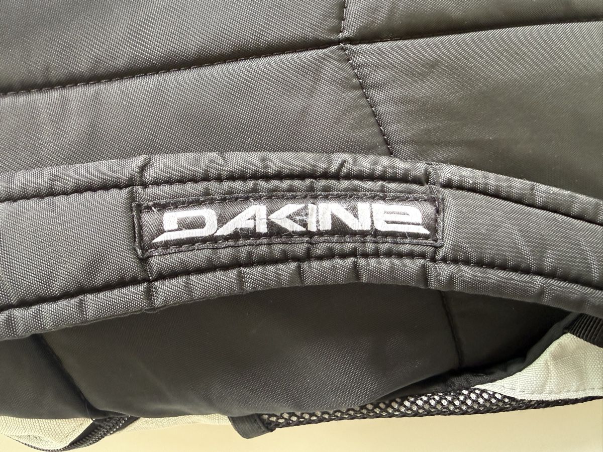 Dakine Kindertaschen: Dakine Rucksack pink mit Bauchgurt – Gebraucht aus Zürich von ricja 3