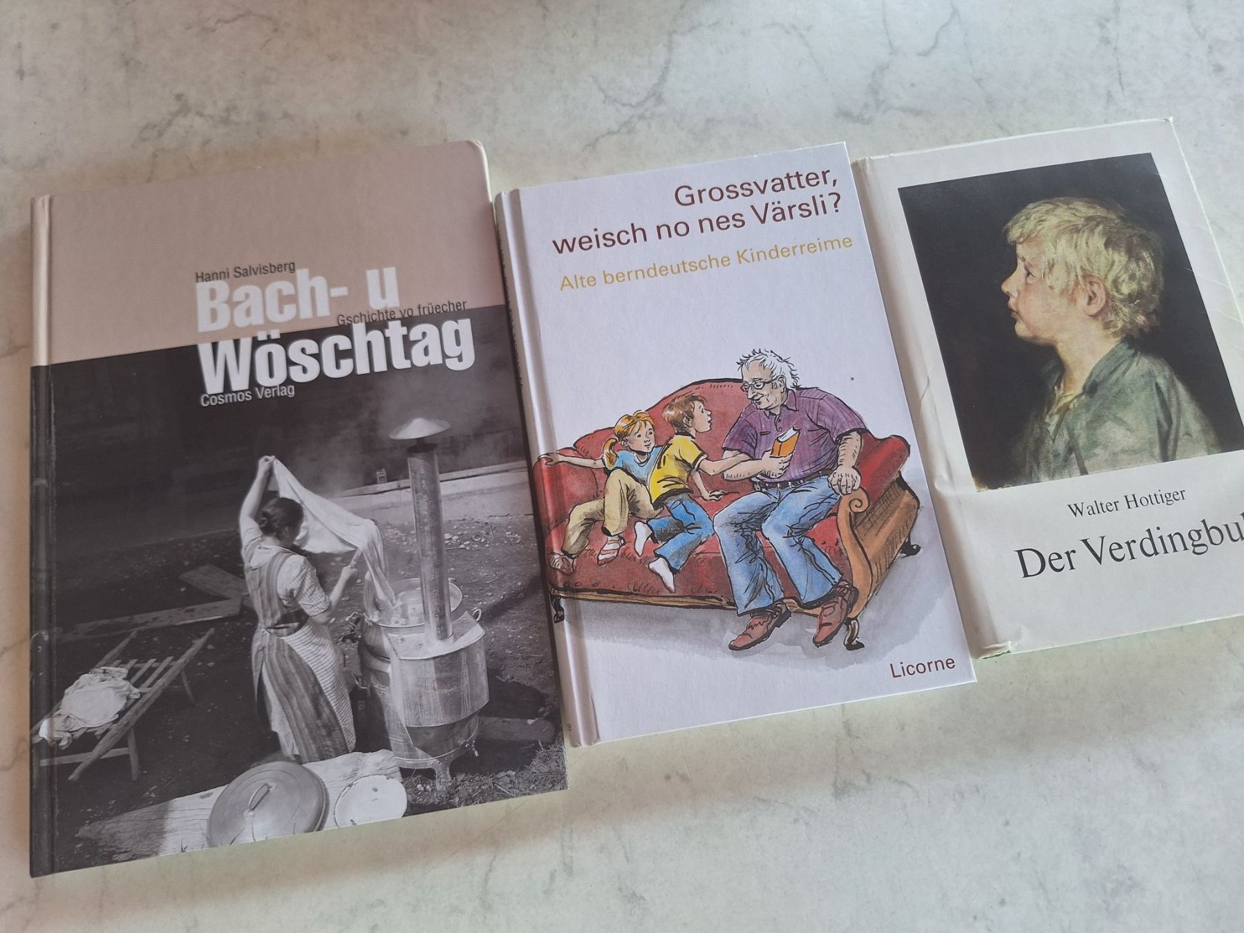 Libri: 3 STK MUNDARTBÜCHER – Usato da Huttwil venduto da Kunterbuntli