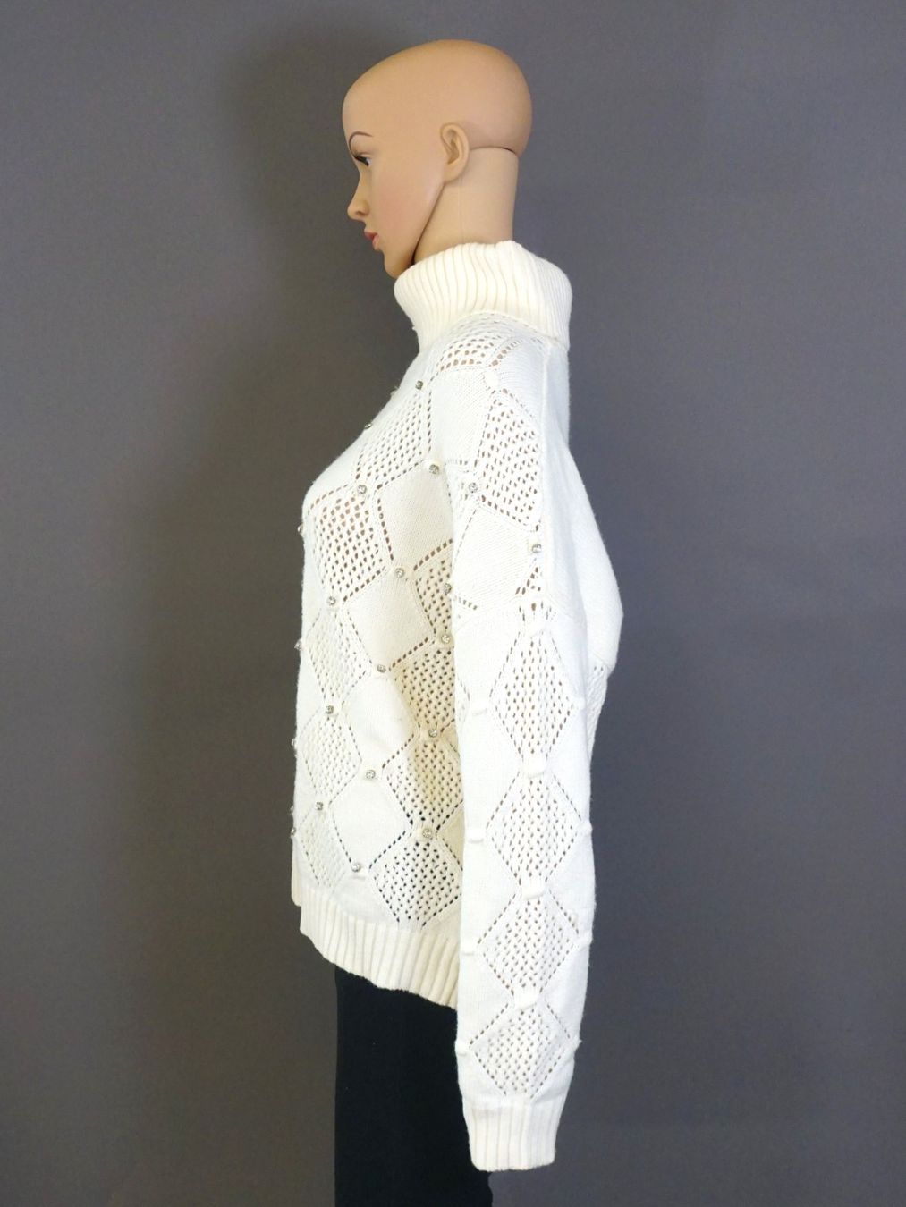 Maglioni & Felpe: Strickpullover mit Steinen Gr. L – Usato da Pratteln venduto da Restwert_Pratteln 1