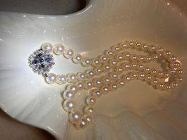 Kette Gold 18k mit Akoya Perlen und Saphire