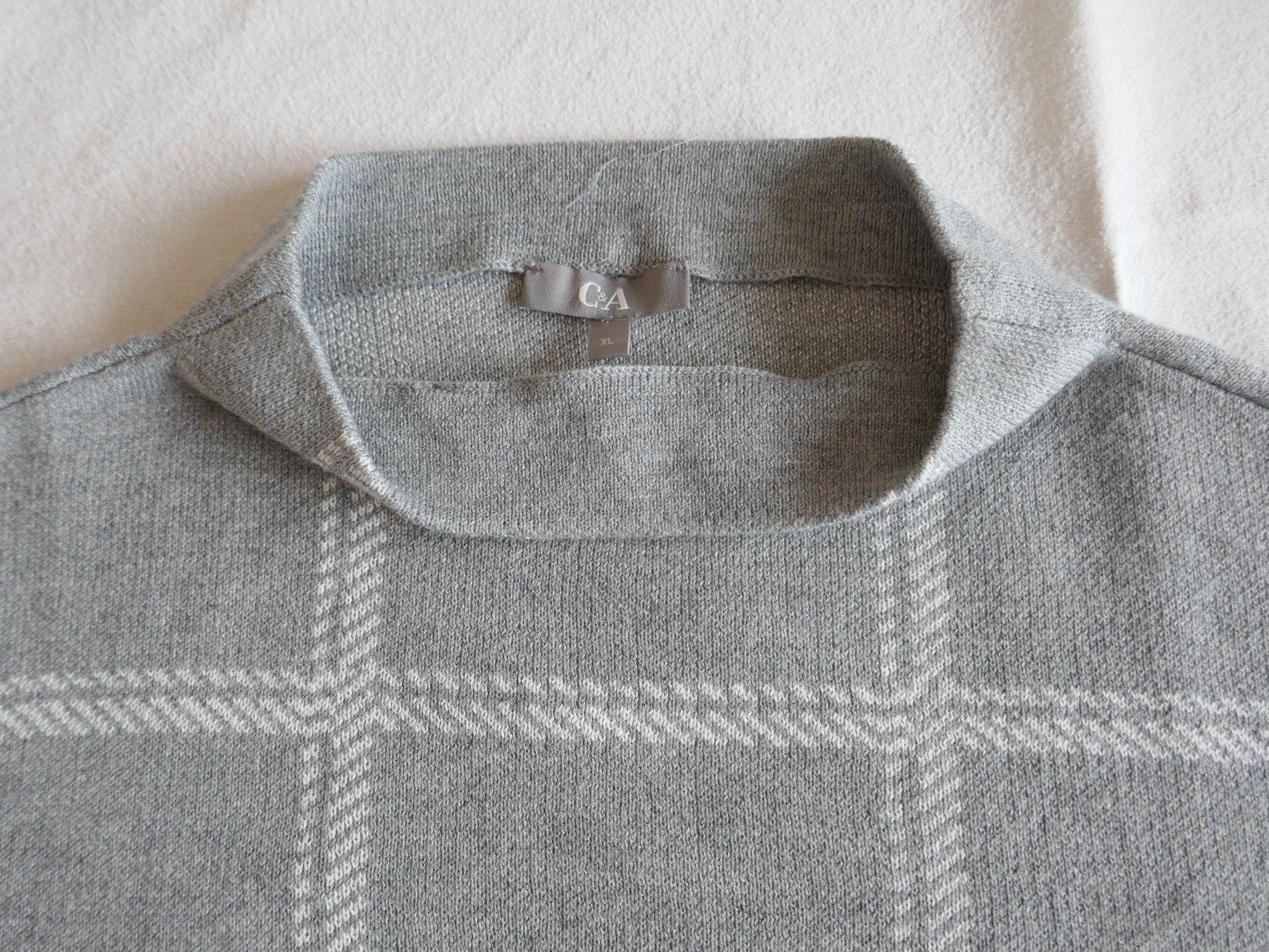 C&A Maglioni & Felpe: NEU !  Warmer Strick-Pulli mit Karo-Muster - hellgrau/weiss – Nuovo (secondo la descrizione) da Volketswil venduto da Cobra22 2