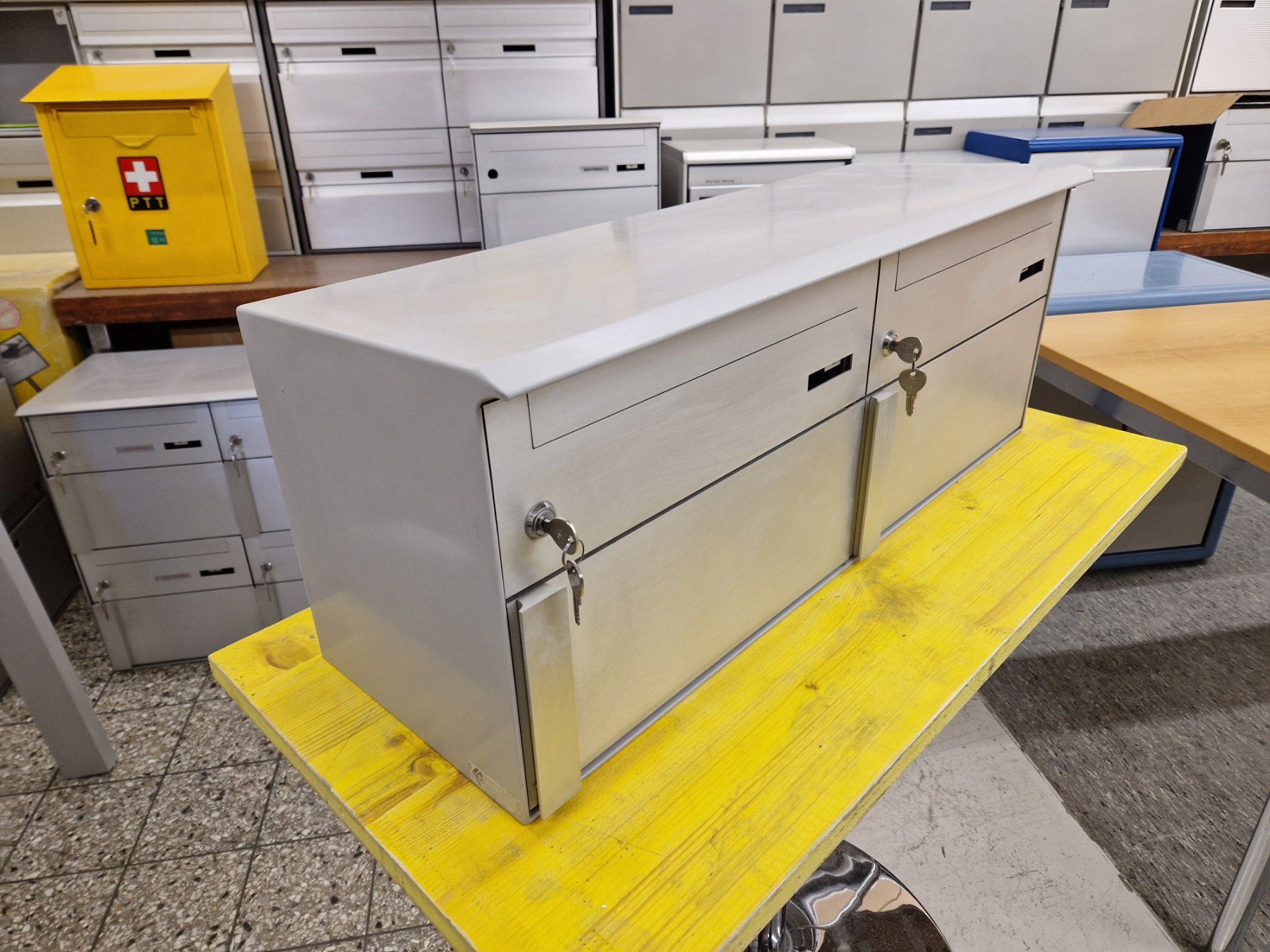 Altro per la casa: 2-er Briefkasten ( Stebler ) – Usato da Wiler b.Utzenstorf venduto da bamaa-shop 2