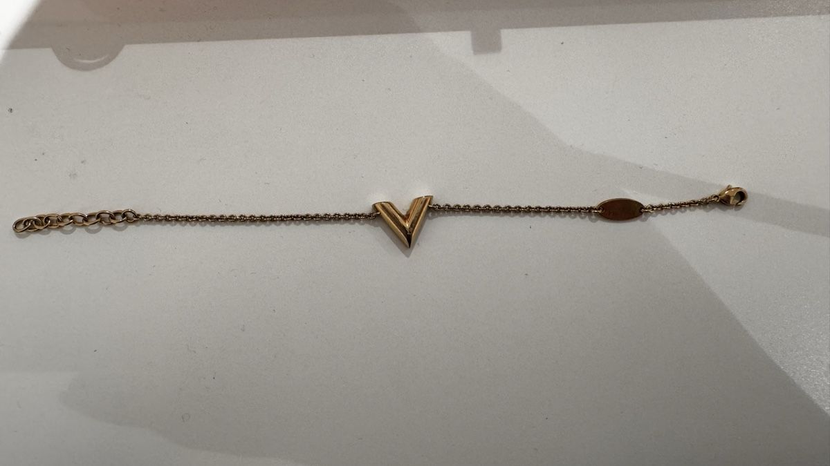 Louis Vuitton Bracciali & Braccialetti: Bracciale Louis Vuitton Essential V,  oro – Usato da Corseaux venduto da zetajones01