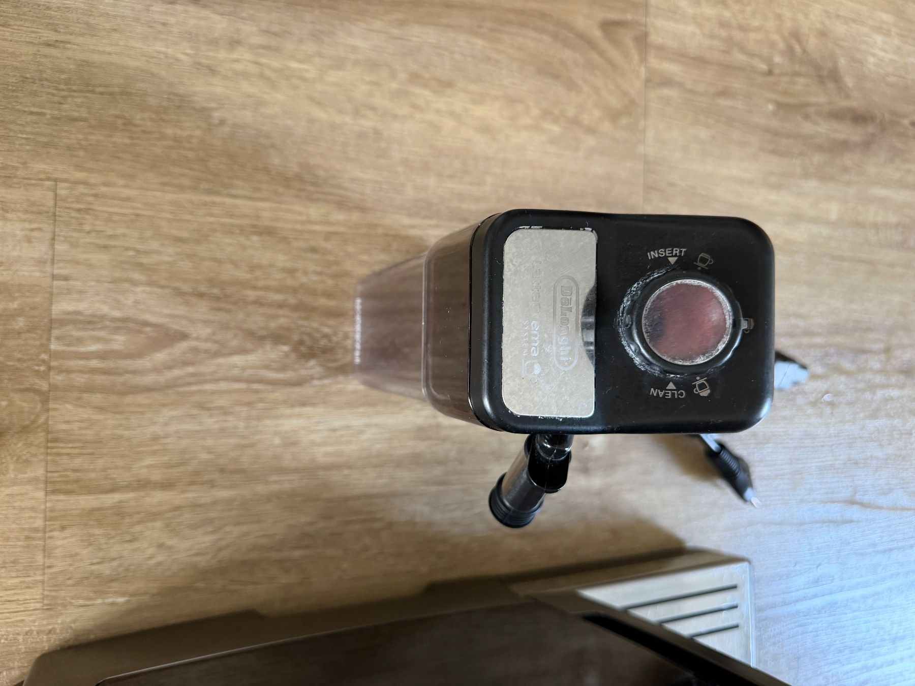 De'Longhi Macchine per caffè & Macchine per espresso: Machine à café DeLonghi Dinamica Plus Titan – Difettoso da Montreux venduto da SelectionCH 4