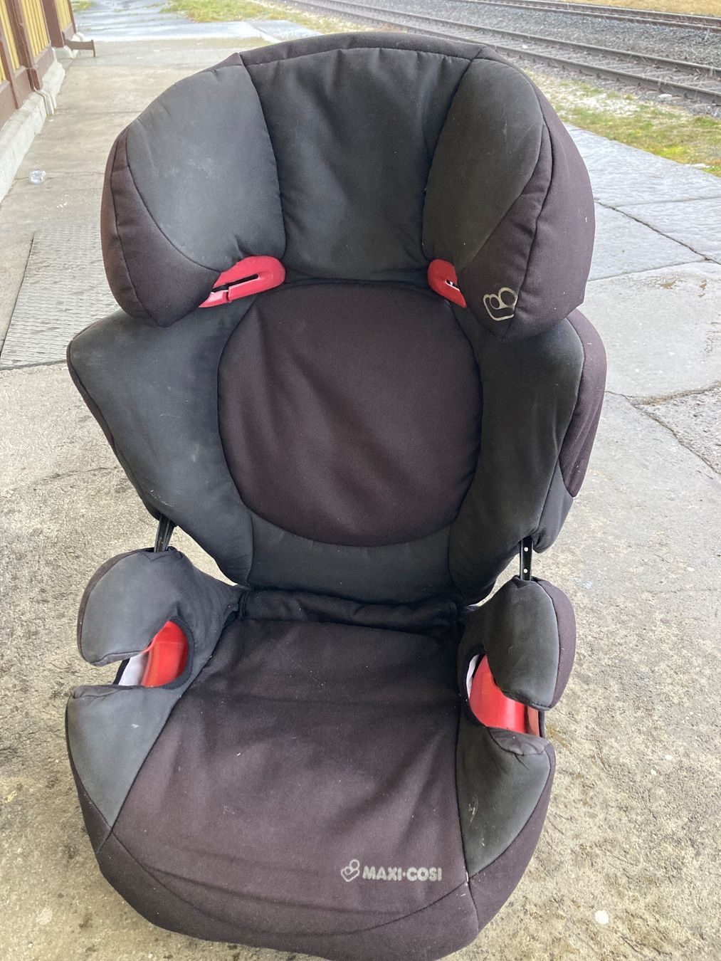 Maxi-Cosi Auto-Kindersitze: 2 Kindersitze Maxicosi – Gebraucht aus Weiach von Rrenegade 2