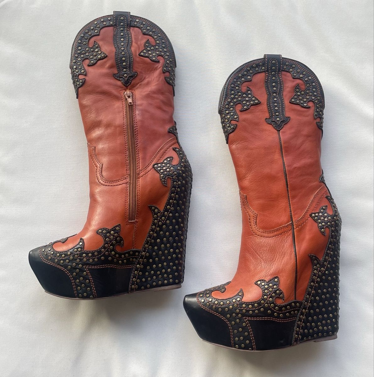 Scarpe da donna: Jeffrey Campbell Plateau-Westernstiefe – Nuovo (secondo la descrizione) da Dietikon venduto da MCage 1
