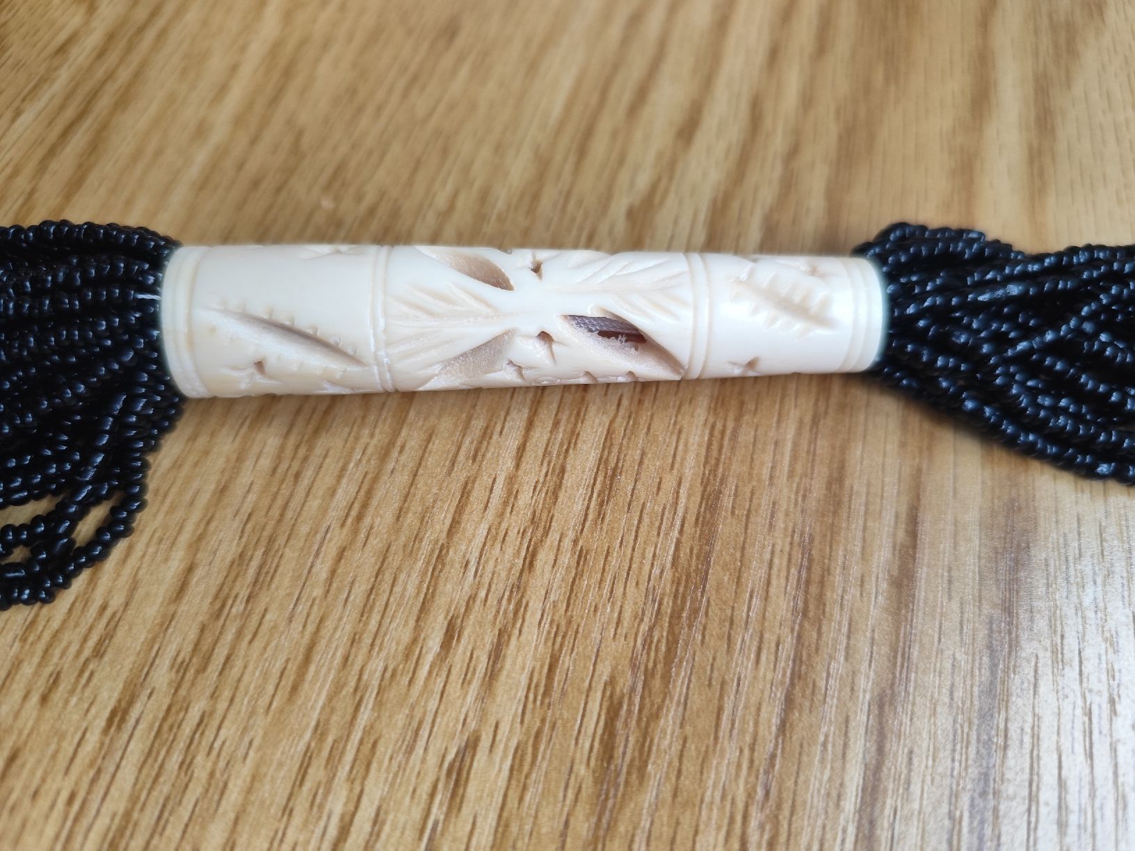 Catenine: Collier vintage ethnique en perles noires – Usato da Neuchâtel venduto da sis_2wcq 2