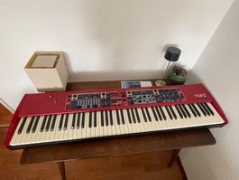 Nord Stage 88 (2007) Synthesizer Keyboard mit Tragetasche