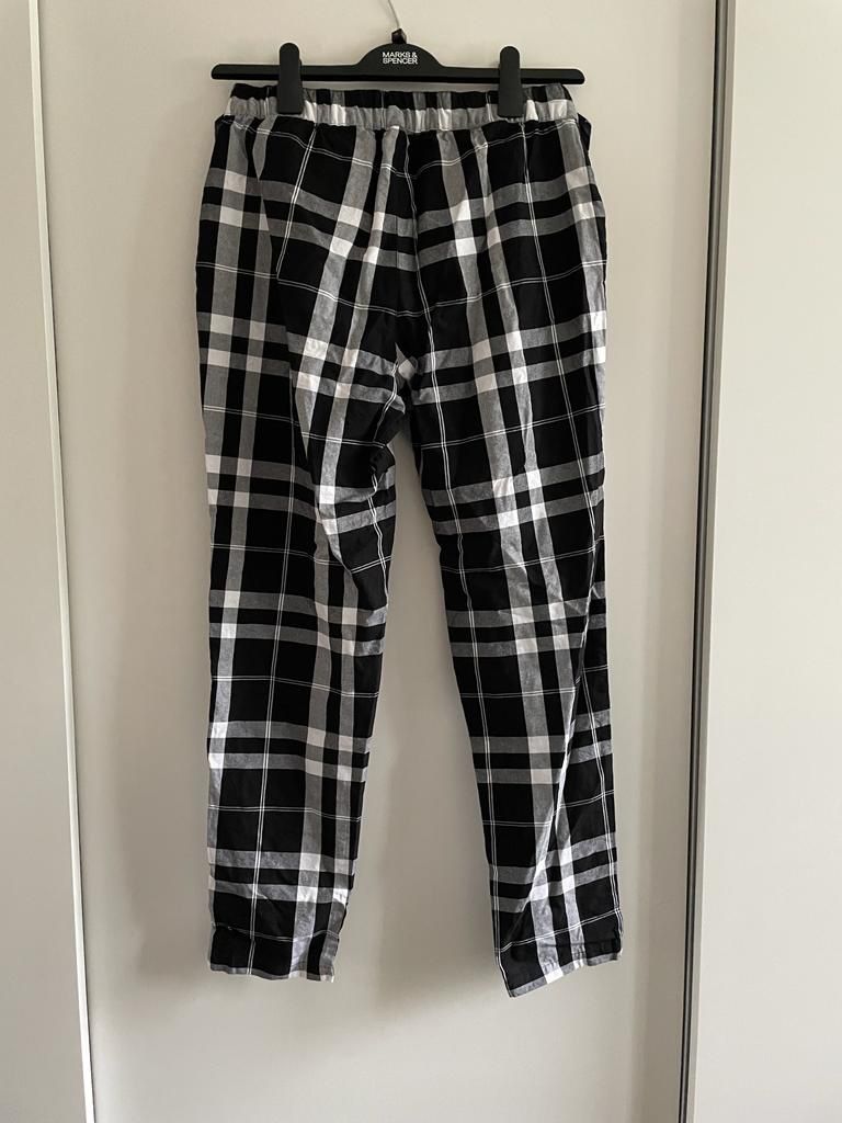 Pantaloni: Pantalon noir et blanc – Usato da Sion venduto da edelweissse 4