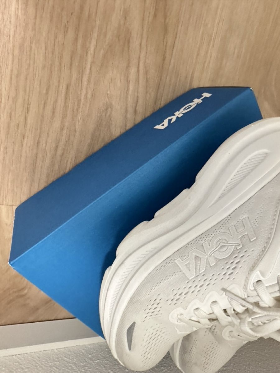 Hoka One One Scarpe da donna: HOKA Bondi 9, Gr.36 – Usato da Luzern venduto da Jasmin125 2