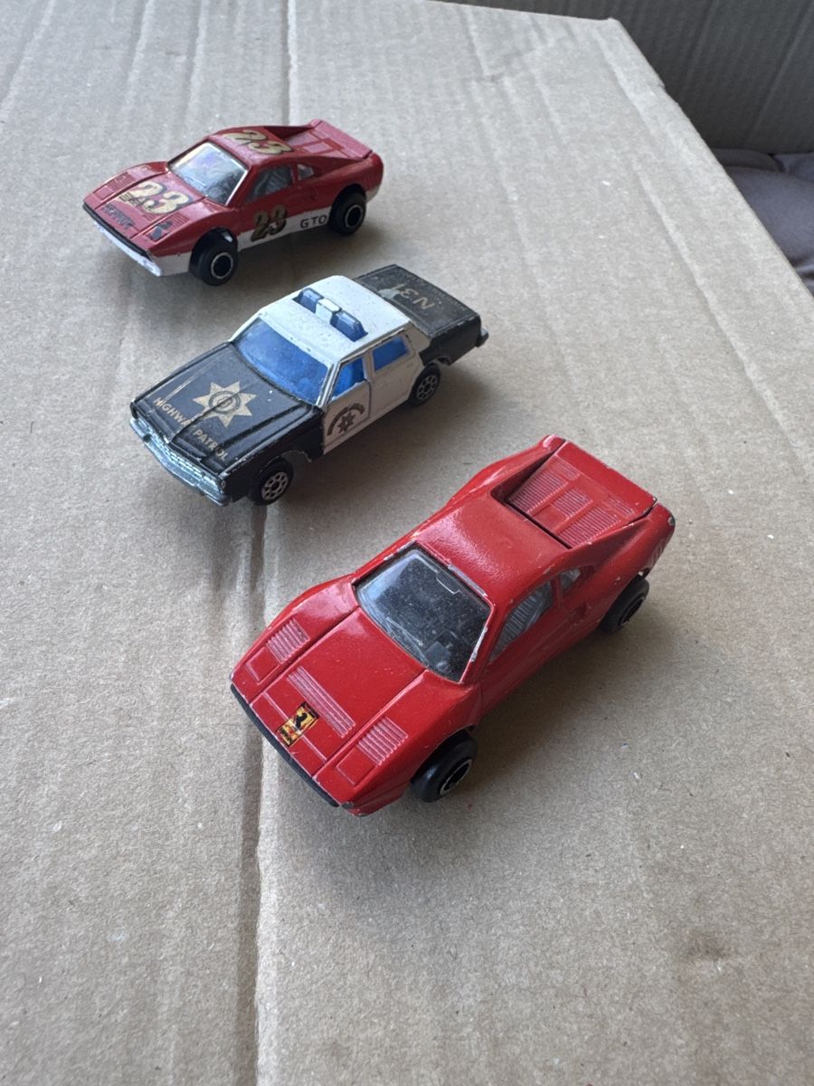 Majorette Modellini d'auto: Majorette 3x, Ferrari, Chevrolet Impala – Usato da Siebnen venduto da Micha1307
