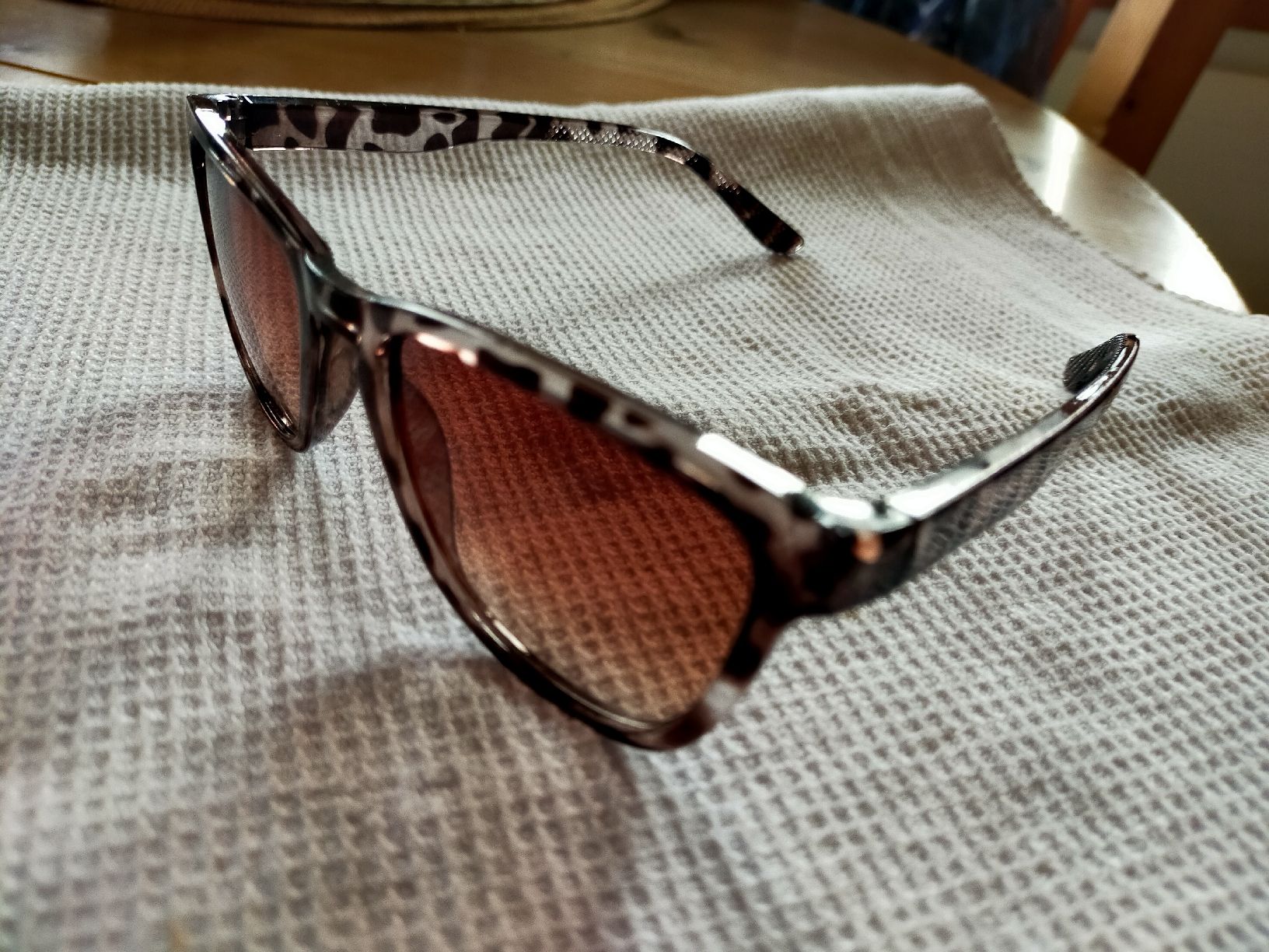 Occhiali & Lenti: Sonnenbrille Schildpattoptik NEU – Nuovo e nell'imballaggio originale da Oberhofen TG venduto da tryxta 1